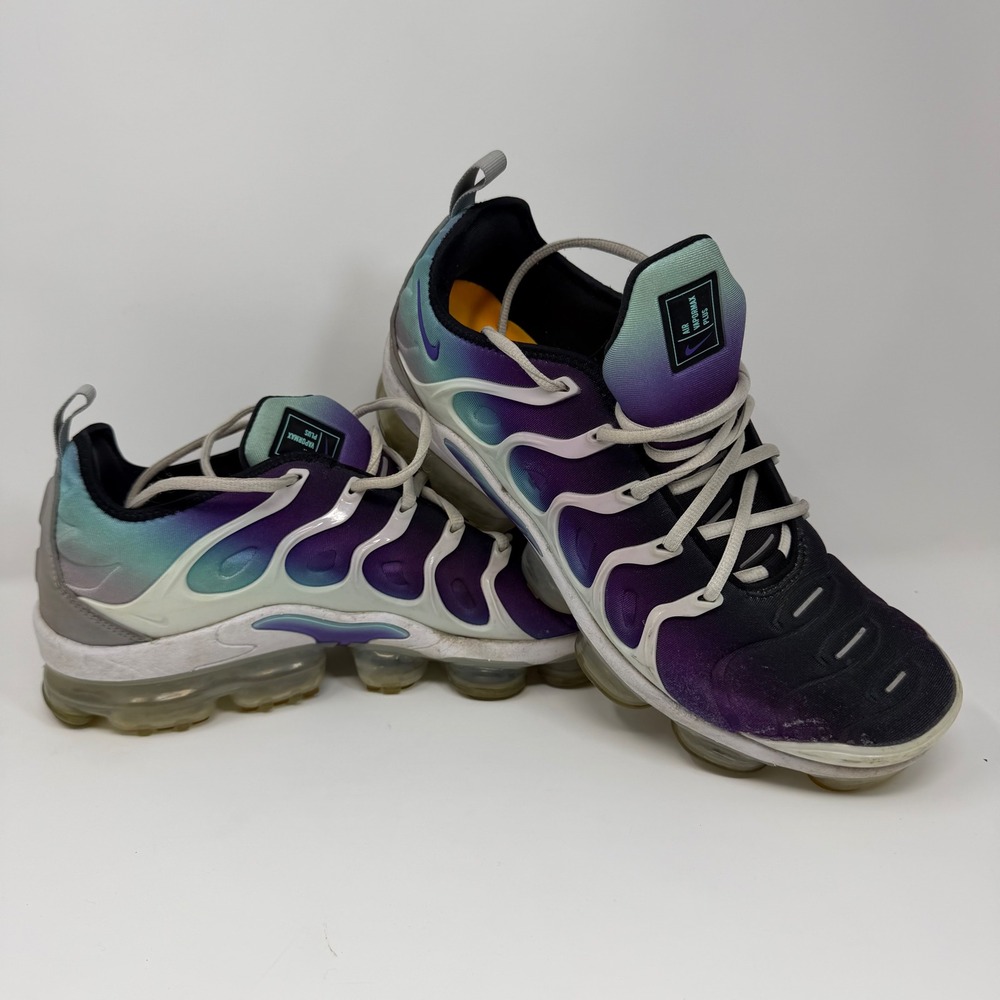 Nike Air Vapormax Plus Mens Sz 11 Grape 922253–101 Running Shoes